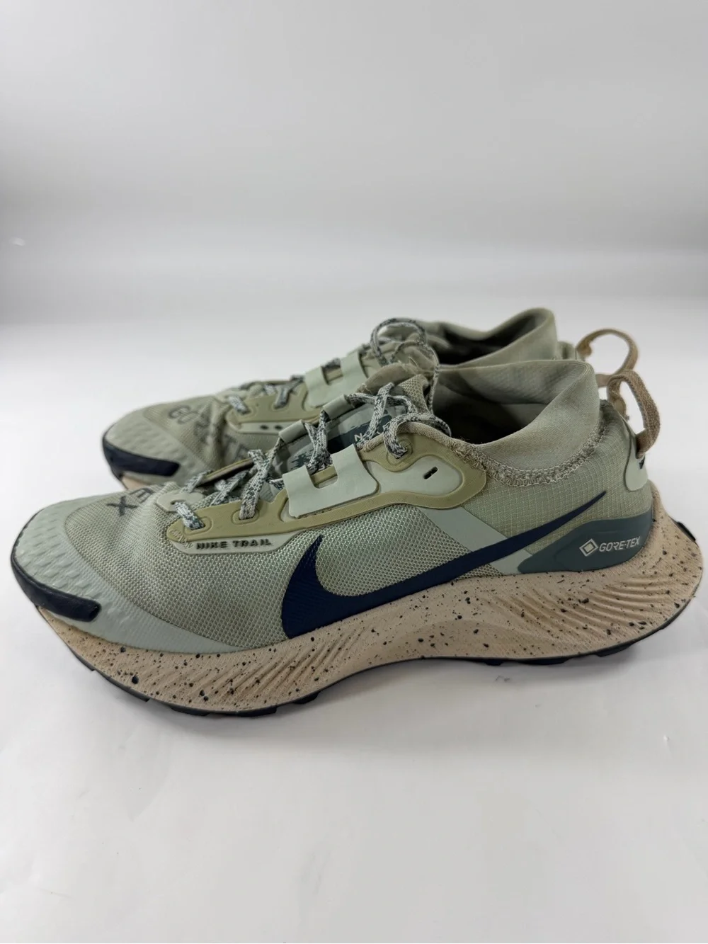 Nike Pegasus Trail 3 GTX Gore-Tex Seafoam Trail Shoes Women’s 8.5